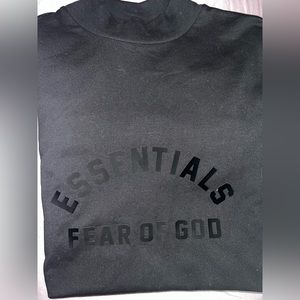 Black turtleneck Fear of God sweatshirt. NEVER WORN.
